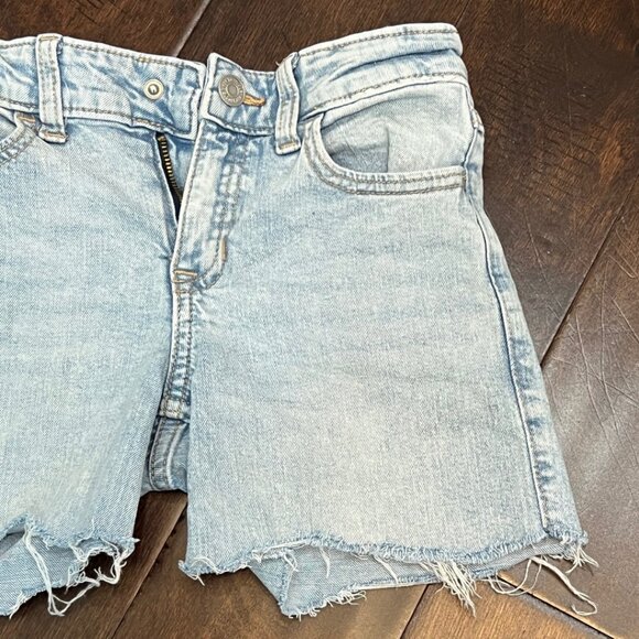 Ambercrombie Kids 7/8 high rise cut off Jean Shorts - Picture 2 of 6